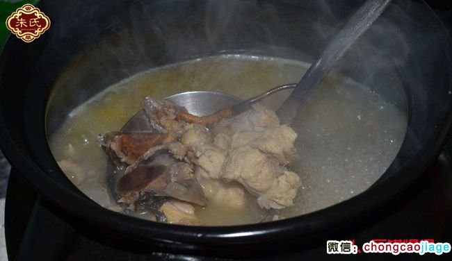 冬蟲夏草燉雞4成品 冬蟲夏草燉雞4成品